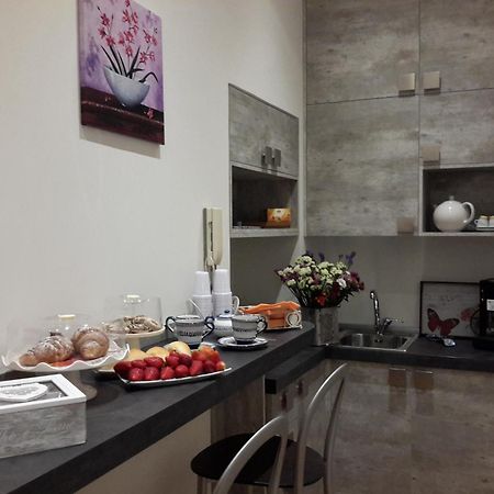 Bed and Breakfast Le Stanze Di Penelope Salerno Exterior foto