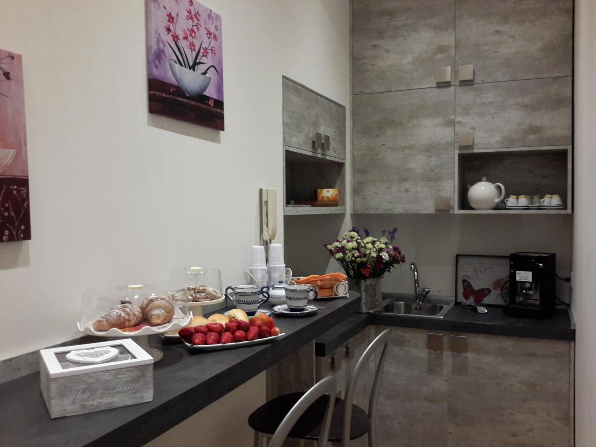 Bed and Breakfast Le Stanze Di Penelope Salerno Exterior foto